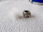 Zilveren pandora style bedel vorm vierkant blokje 925 zilver, Overige merken, Verzenden, Zo goed als nieuw, 1 bedel