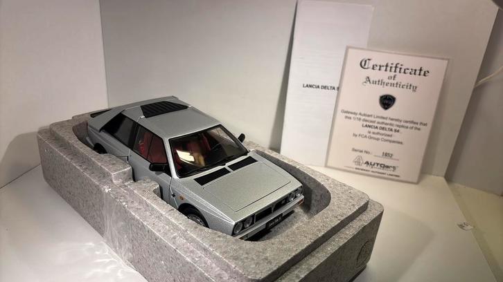 Lancia delta s4 grey autoart 1.18, Hobby en Vrije tijd, Modelauto's | 1:18, Zo goed als nieuw, Autoart, Ophalen of Verzenden