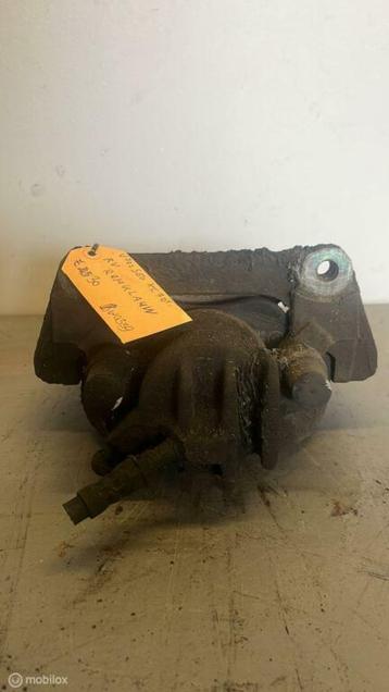 Remklauw rechtsvoor origineel Volvo V70 II  36000150 beschikbaar voor biedingen