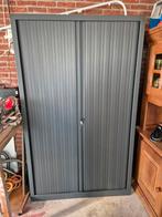 Metalen roldeurkast met legplanken, Huis en Inrichting, Kasten | Roldeurkasten en Archiefkasten, Ophalen, Gebruikt, 100 tot 150 cm