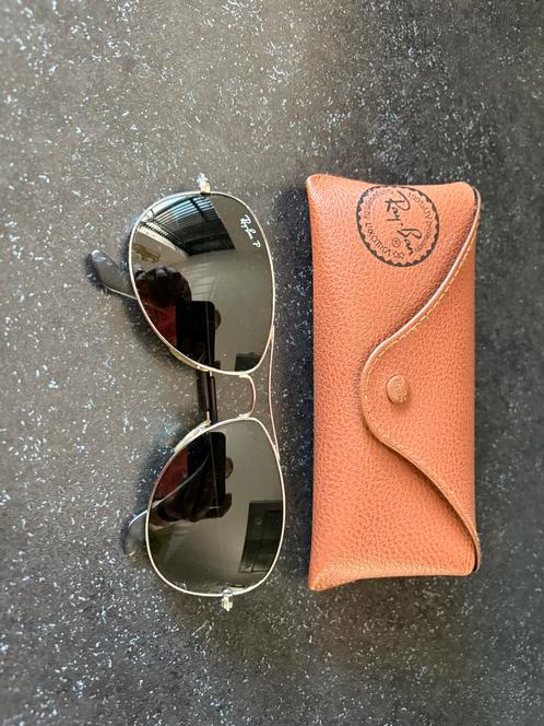 Ray ban aviator polarized zilver, Sieraden, Tassen en Uiterlijk, Zonnebrillen en Brillen | Heren, Zo goed als nieuw, Zonnebril