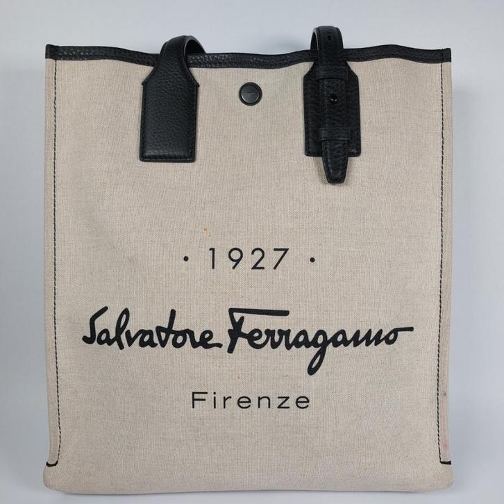 Salvatore Ferragamo Signature Firenze Logo Unisex Tote Bag -, Sieraden, Tassen en Uiterlijk, Tassen | Schoudertassen, Zo goed als nieuw