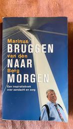 Marinus van den Berg - Bruggen naar morgen, Ophalen of Verzenden, Zo goed als nieuw, Marinus van den Berg