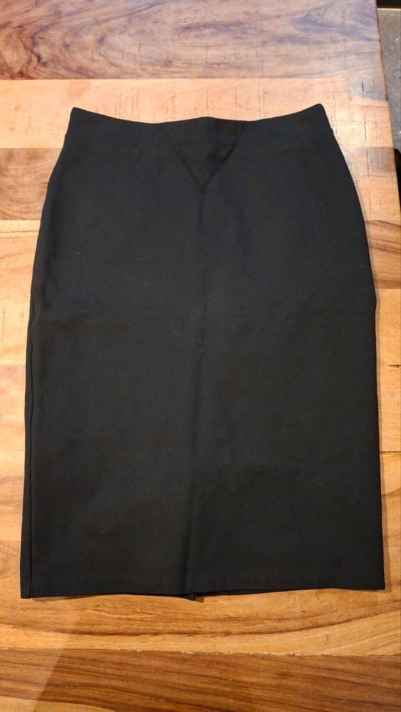 Zwarte Cokerok Mango - Maat S met split en gevoerd, Kleding | Dames, Rokken, Zo goed als nieuw, Maat 36 (S), Zwart, Knielengte