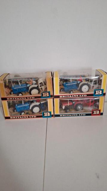 Britains Farm Tractors - Ford & Massey Ferguson - 4 stuks beschikbaar voor biedingen