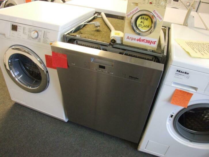 Miele RVS onderbouwvaatwasser ARPE 399 OPRUIMING in Kampen, Witgoed en Apparatuur, Vaatwasmachines, Refurbished, Inbouw, 85 tot 90 cm