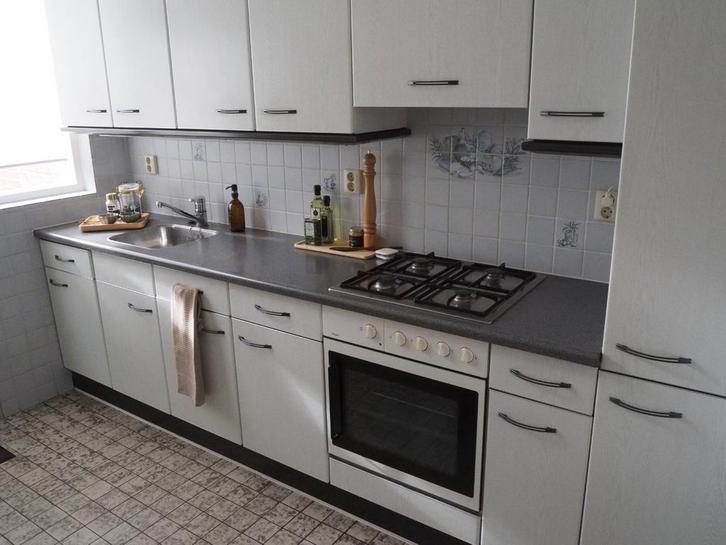 Complete keuken (3.36m) met inbouwapparatuur, Huis en Inrichting, Keuken | Complete keukens, Gebruikt, Enkelwandige keuken, Wit