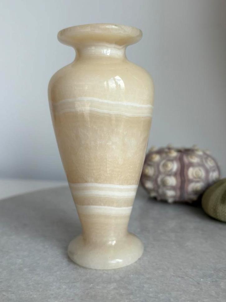 Calciet vaas, Huis en Inrichting, Woonaccessoires | Vazen, Zo goed als nieuw, Overige kleuren, Minder dan 50 cm, Aardewerk of Porselein