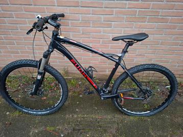 mountainbike opknapper beschikbaar voor biedingen