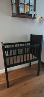 Zwarte houten wieg/co sleeper Kidsmill, Ophalen, Zo goed als nieuw, Wieg