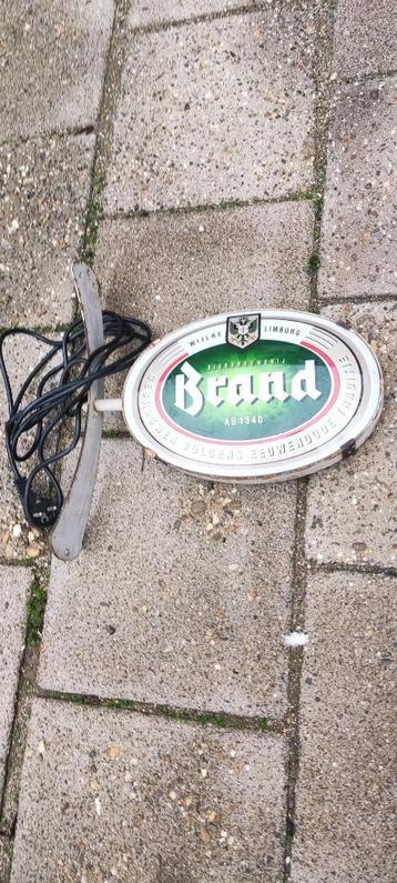 Brand bier licht reclame beschikbaar voor biedingen