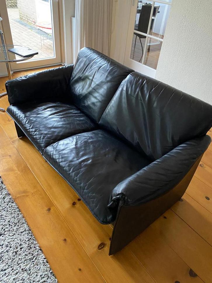 Leolux Bora Bora 2,5-zits bank in zwart leer., Huis en Inrichting, Banken | Sofa's en Chaises Longues, Zo goed als nieuw, Tweepersoons