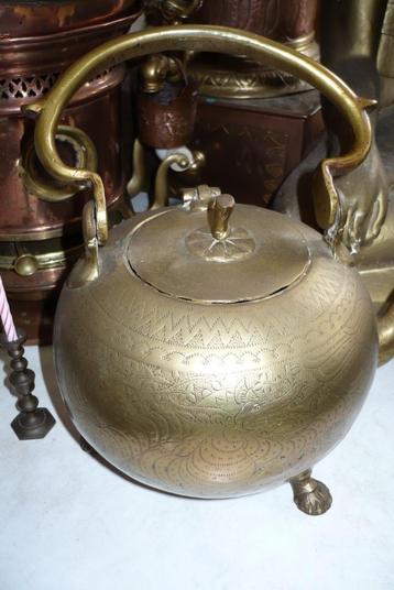 Puntgave antieke BRONZEN appelketel beschikbaar voor biedingen