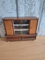 Poppenhuis dressoir vintage, Kinderen en Baby's, Ophalen of Verzenden, Gebruikt, Poppenhuis