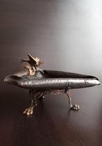 Antiek bonbon schaaltje met brons beelden kolibrie en bijtje, Antiek en Kunst, Antiek | Koper en Brons, Ophalen of Verzenden, Brons