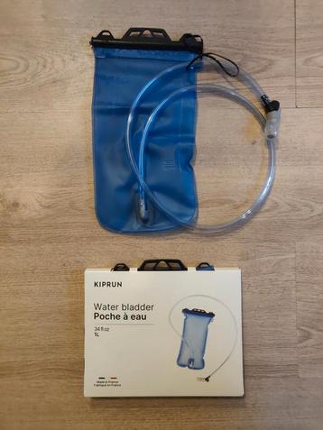 2x Kiprun 1L Waterzak - Nieuw in Verpakking beschikbaar voor biedingen