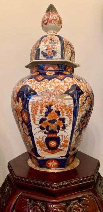 WORTH IMARI ANTIQUE THE BIG ONE JAPANESE COLECTION beschikbaar voor biedingen