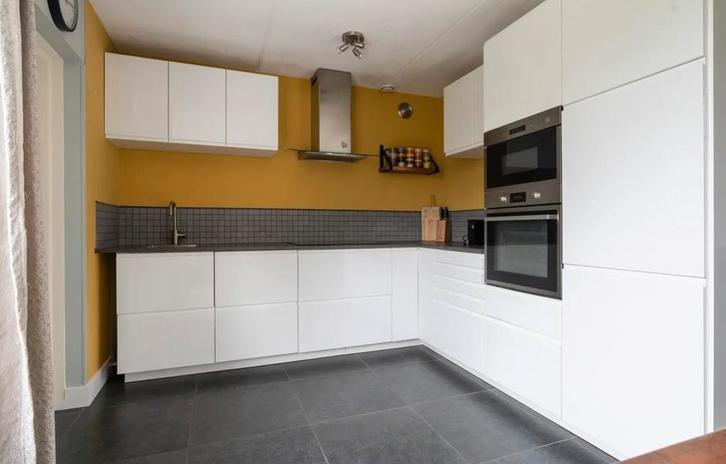 Keuken (2019), zelf demonteren, Huis en Inrichting, Keuken | Complete keukens, Gebruikt, Hoekkeuken, Wit, Greeploos, Ophalen