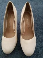 Hoge hak pump, Kleding | Dames, Trouwkleding en Trouwaccessoires, Ophalen of Verzenden, Zo goed als nieuw, Wit, Schoenen