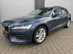 Volvo V60 2.0 B3 MILD-HYBRIDE / MOMENTUM BUSINESS / Apple ca, Auto's, Automaat, Huisgarantie, 4 cilinders, Blauw