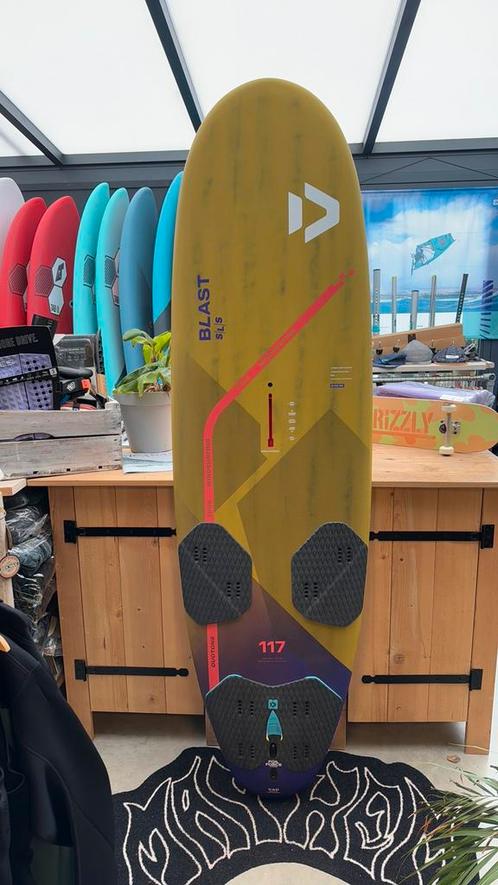 windsurf boards / zeilen / masten en meer !, Watersport en Boten, Windsurfen, Nieuw, Complete set, Minder dan 250 cm, Met vin(nen)