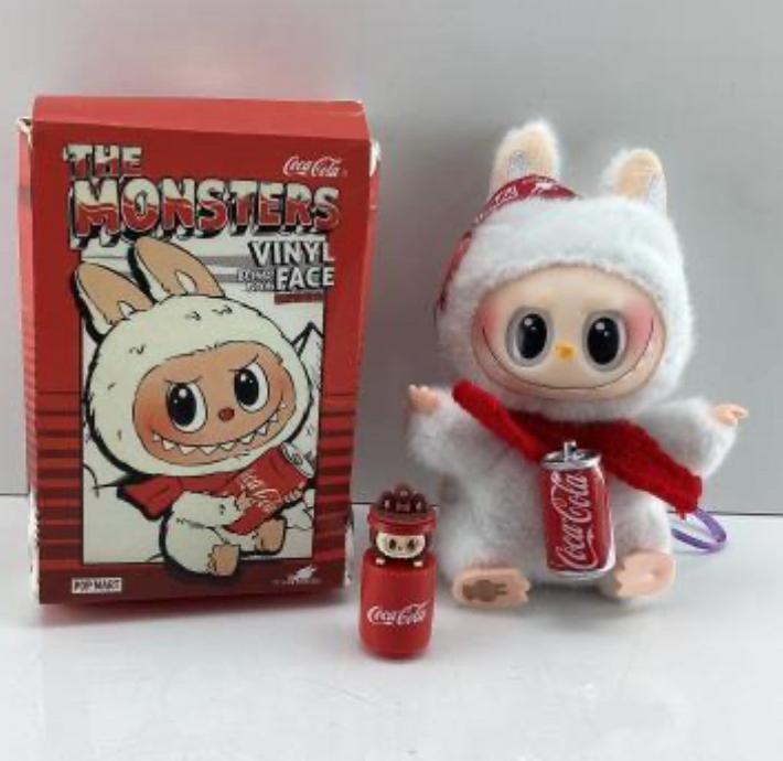 Labubu - Coca Cola, Verzamelen, Poppetjes en Figuurtjes, Nieuw, Ophalen of Verzenden