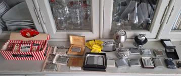 Vintage - verzameling aanstekers beschikbaar voor biedingen