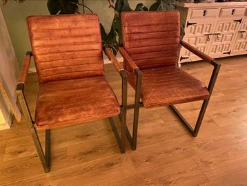 2 Mooie leren stoelen cognac beschikbaar voor biedingen