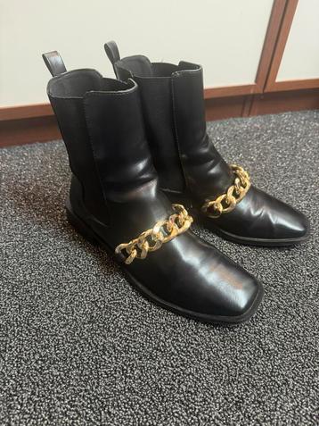 Zwarte laarzen met goud maat 36 beschikbaar voor biedingen