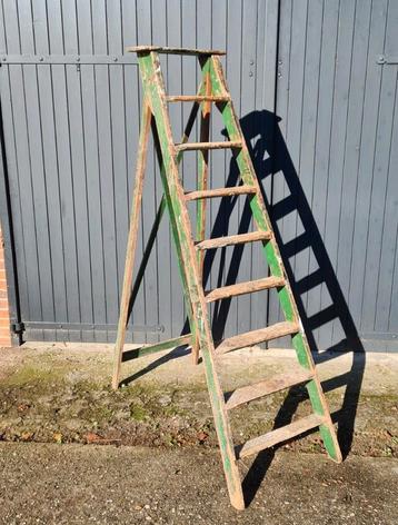 Decoratieve antieke schildersladder schilderstrap hout groen beschikbaar voor biedingen
