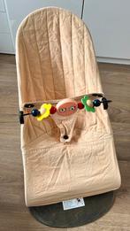 Baby Björn wipstoel - beige apricot - with play toy, Kinderen en Baby's, Wipstoeltjes, Ophalen of Verzenden, Zo goed als nieuw