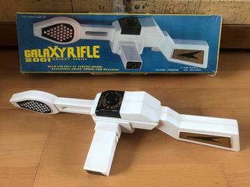 Vintage speelgoed galaxyrifle space gun antiek 1979 beschikbaar voor biedingen
