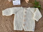 Zelfgebreide baby vestje maat 56/62., Nieuw, Ophalen of Verzenden, Handmade vestje, Truitje of Vestje