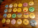 Smiley hippie 80's vintage buttons button smile gezicht, Verzamelen, Speldjes, Pins en Buttons, Verzenden, Gebruikt