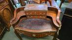 Louis XVI damesbureau, Ophalen
