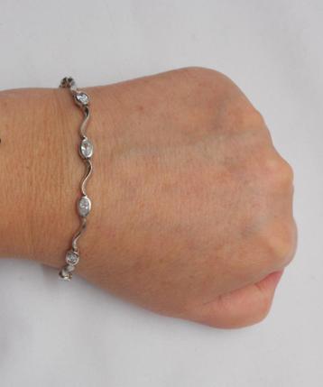 Zilveren armband met stenen nr.524 beschikbaar voor biedingen