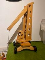Mooie houten Fagus hijskraan met poppetjes, Ophalen of Verzenden, Zo goed als nieuw, Duw- of Trekspeelgoed