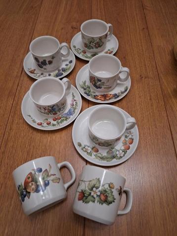 Wedgwood Marjolein Bastin Libelle kop en schotels en 2 mokje beschikbaar voor biedingen