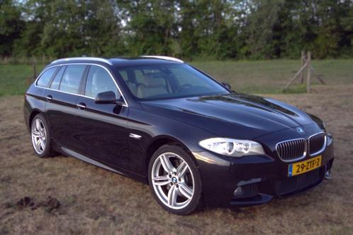 BMW 5-Serie 3.0 XD 530 Touring AUT 2013 Zwart, Auto's, BMW, Particulier, 5-Serie, 360° camera, 4x4, ABS, Achteruitrijcamera, Adaptieve lichten
