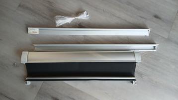 Velux verduisterend rolgordijn beschikbaar voor biedingen