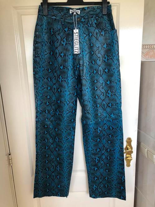 Stieglitz • Isobel Leren broek - maat M, Kleding | Dames, Broeken en Pantalons, Nieuw, Maat 38/40 (M), Blauw, Lang, Ophalen