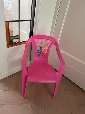 Kinderstoel tuinstoel kunsstof roze beschikbaar voor biedingen