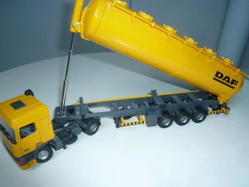 Tekno, Daf trekker met tankoplegger. beschikbaar voor biedingen