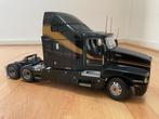 Kenworth T600, Hobby en Vrije tijd, Modelauto's | 1:32, Ophalen, Zo goed als nieuw, Bus of Vrachtwagen, Overige merken