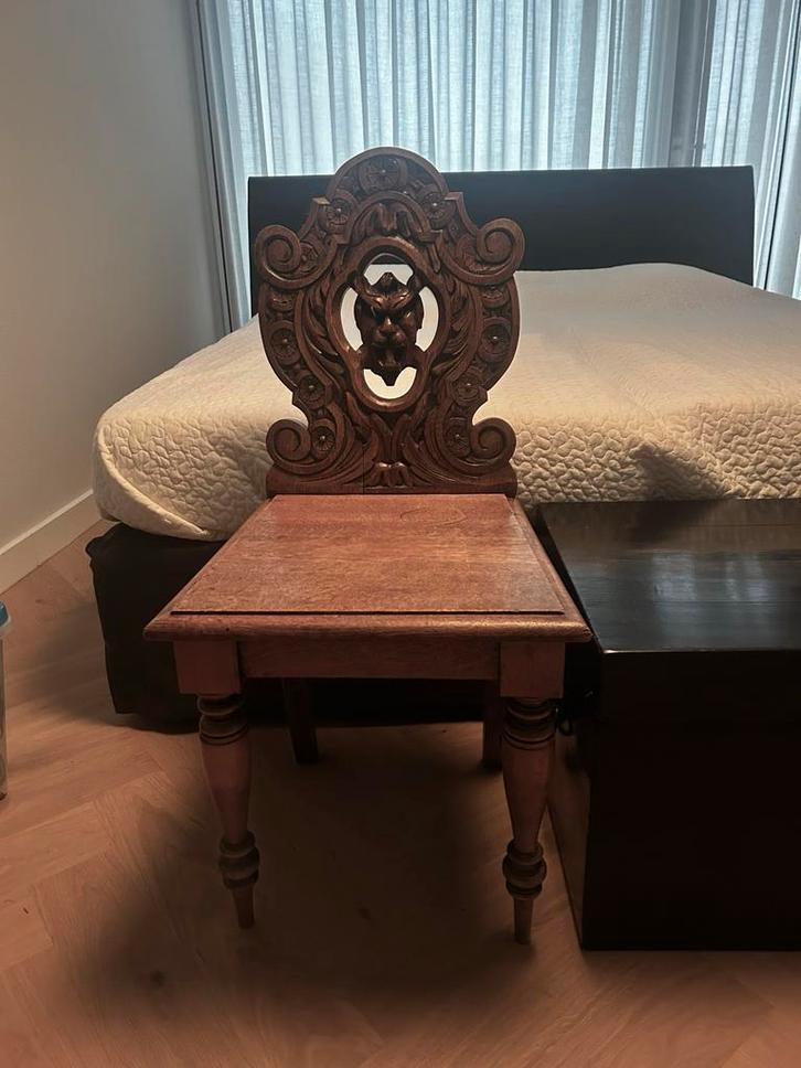 Antieke eiken pronkstoel, Antiek en Kunst, Antiek | Meubels | Stoelen en Banken, Ophalen