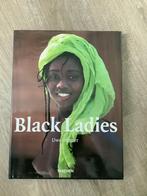 Uwe Ommer - Black ladies, Ophalen of Verzenden, Zo goed als nieuw, Schilder- en Tekenkunst