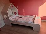 Vipack kinderbed éénpersoonsbed Casami wit met dak en bankje, Ophalen, 85 tot 100 cm, Zo goed als nieuw, Lattenbodem