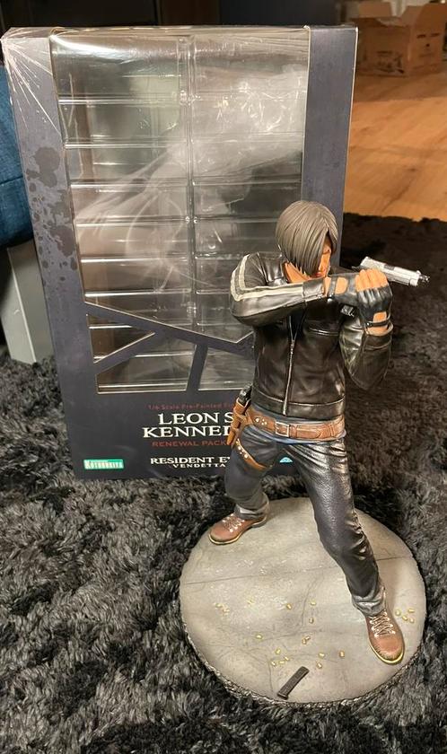 Leon s kennedy resident evil vendetta statue, Spelcomputers en Games, Games | Overige, Zo goed als nieuw, 1 speler, Vanaf 18 jaar