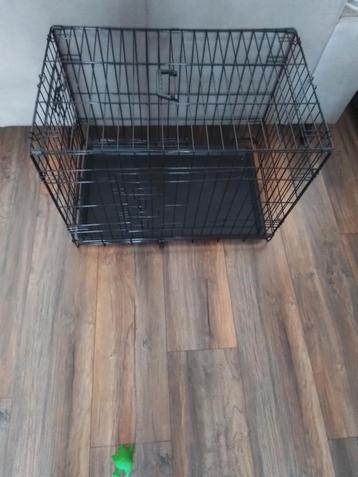 Hondenbench 70x45  beschikbaar voor biedingen