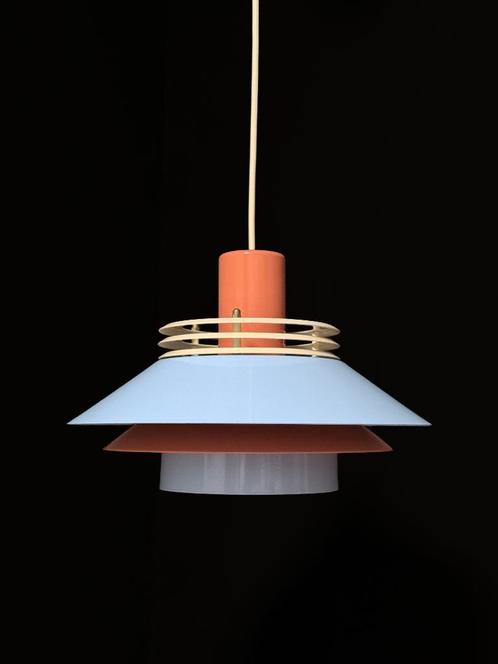 Vintage Hanglamp in drie moderne kleuren, Huis en Inrichting, Lampen | Hanglampen, Zo goed als nieuw, Minder dan 50 cm, Metaal